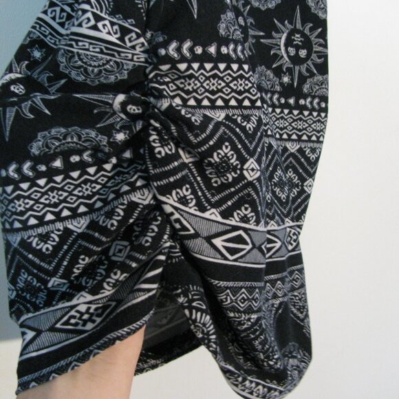 ** 3/$15 Derek Heart Tank Juniors Medium Black White Rouching Racerback Top - Picture 4 of 5